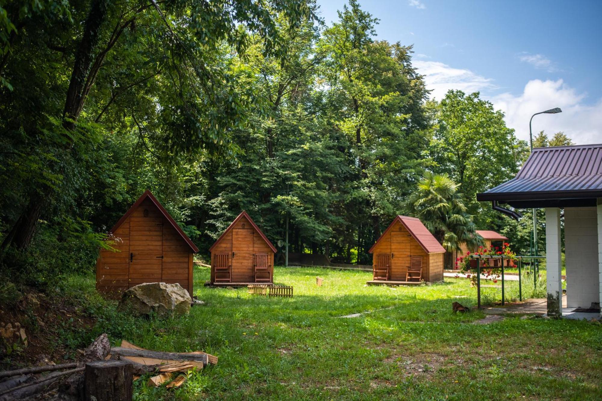 Отель Koca Sredi Gozda Kanal Экстерьер фото